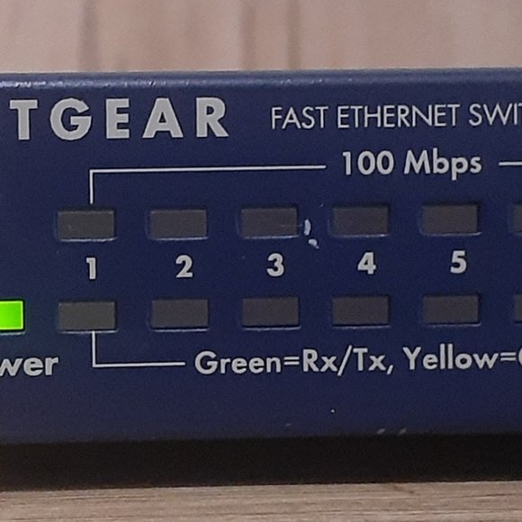 NETGEAR FS108P 8-PORT 10/100 Mbps PROSAFE SWITCH WITH POE FREE S/H - Picture 10 of 12